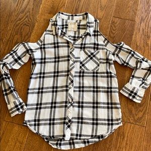 Cold shoulder black and white top